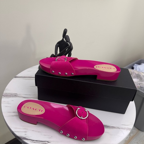 Women's Hot Pink Studded Slide Sandals Coach 6B - Picture 6 of 6